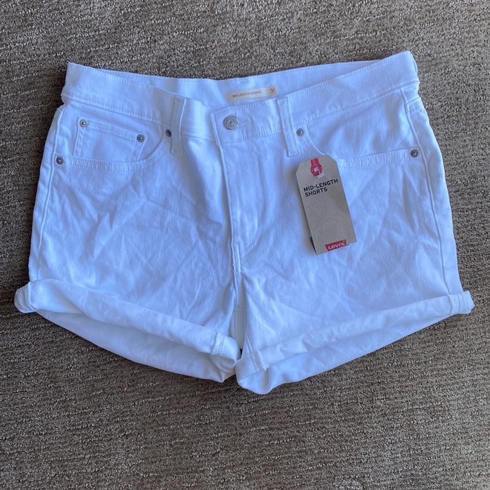 Levi’s mid shorts